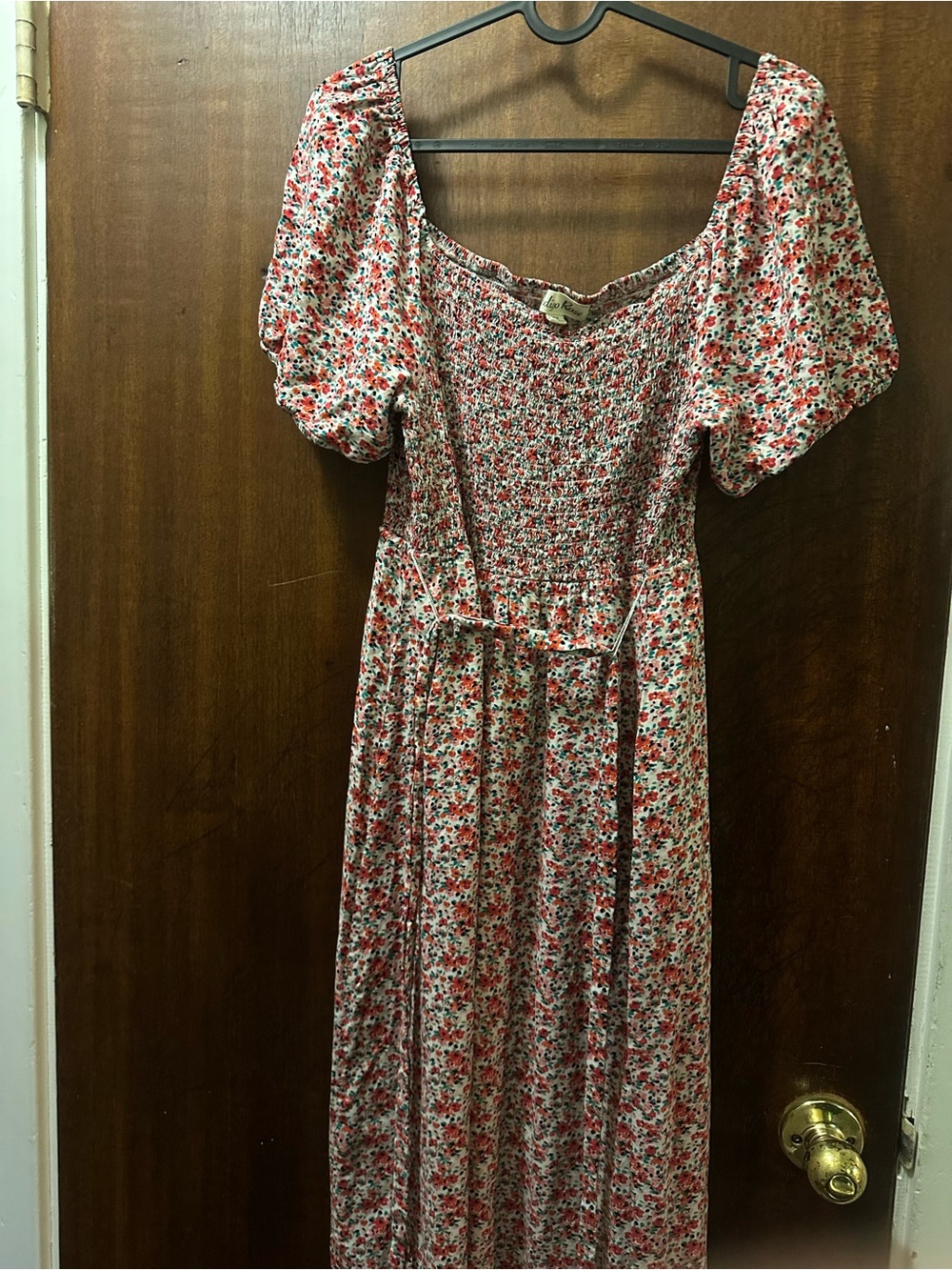 Floral Belted Puff-Sleeve Maxi Dress in Red and White